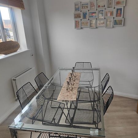 פורט טלבוט Beach Break Aberavon Holiday Home By The Sea מראה חיצוני תמונה