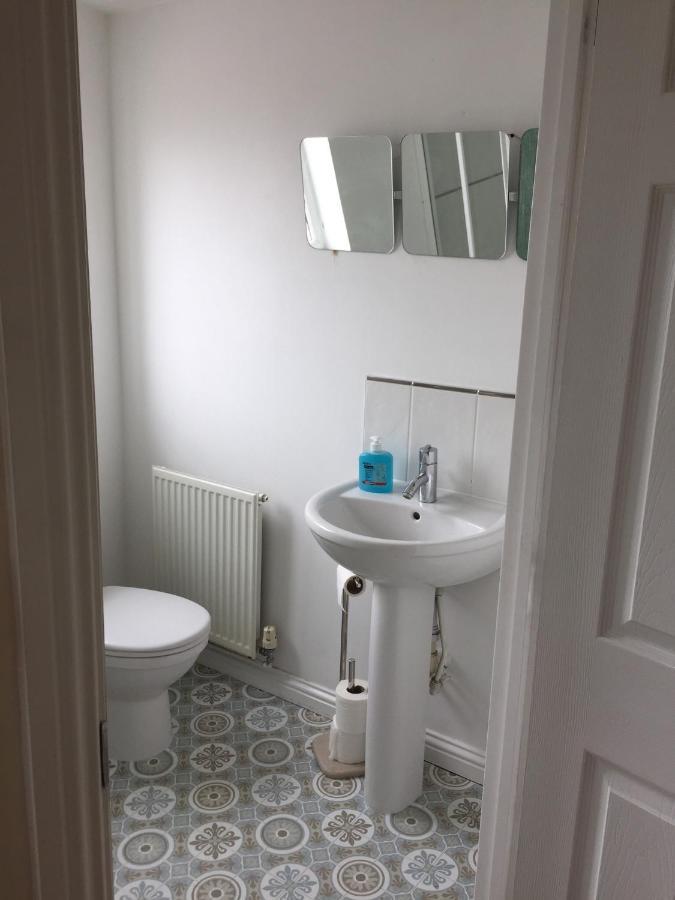 פורט טלבוט Beach Break Aberavon Holiday Home By The Sea מראה חיצוני תמונה