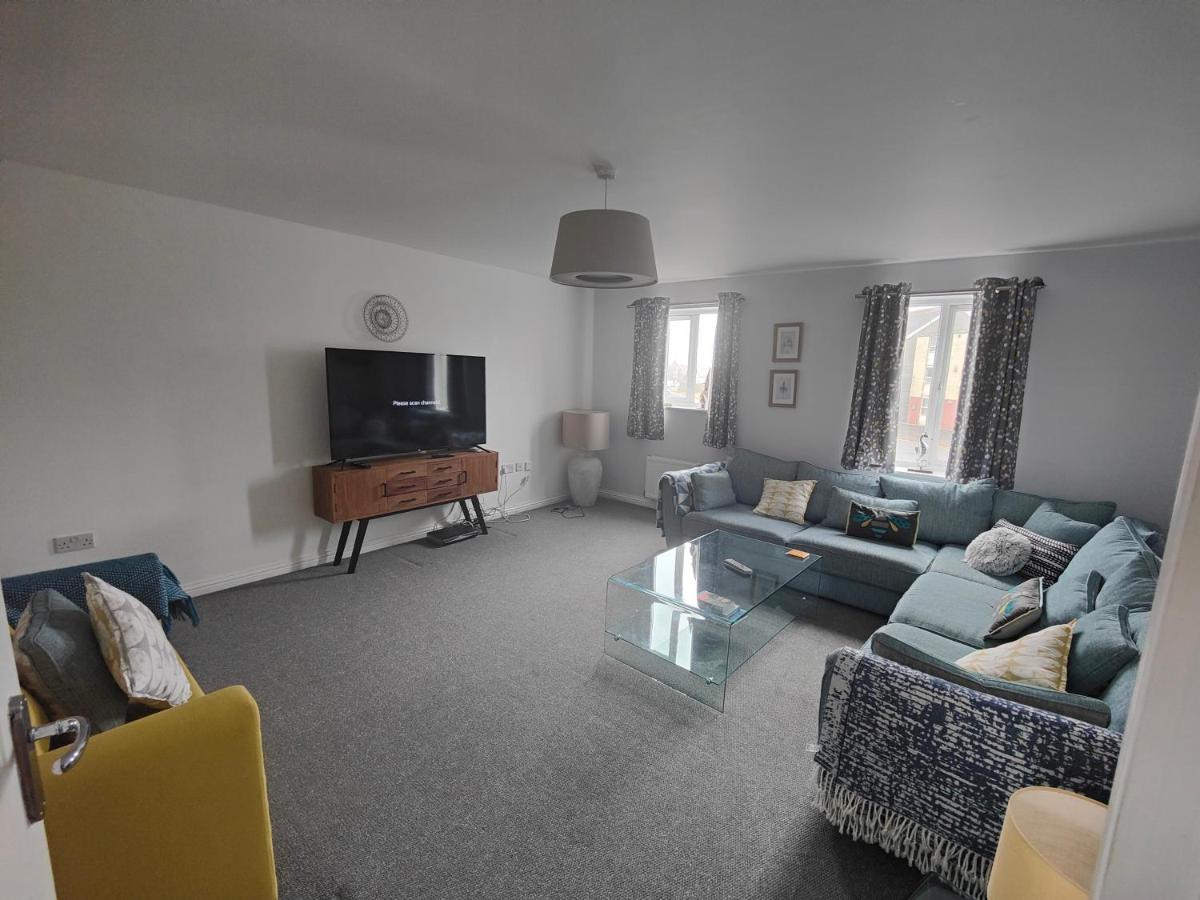פורט טלבוט Beach Break Aberavon Holiday Home By The Sea מראה חיצוני תמונה